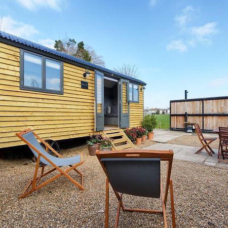 Pass The Keys Whitstable Shepherds Hut Minutes From The Harbour Villa Ngoại thất bức ảnh