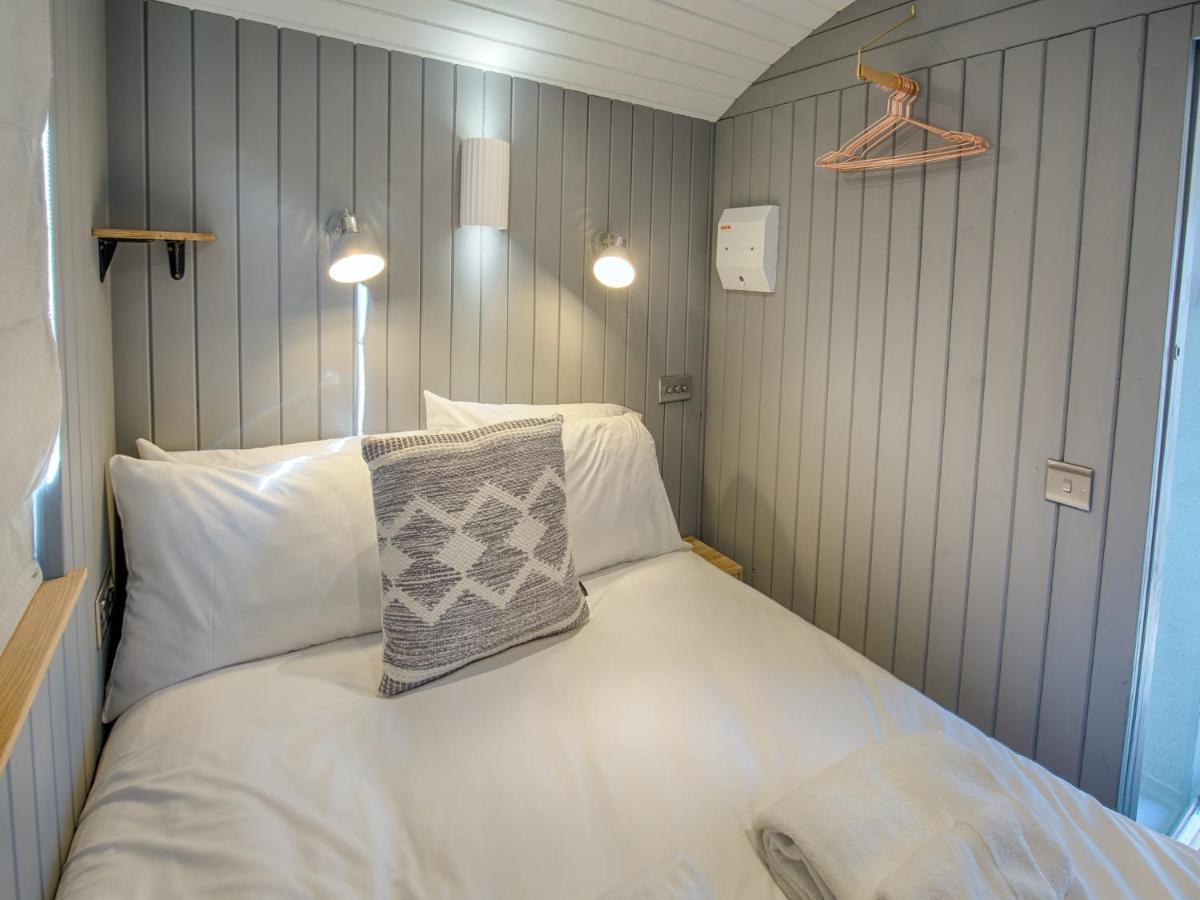 Pass The Keys Whitstable Shepherds Hut Minutes From The Harbour Villa Ngoại thất bức ảnh