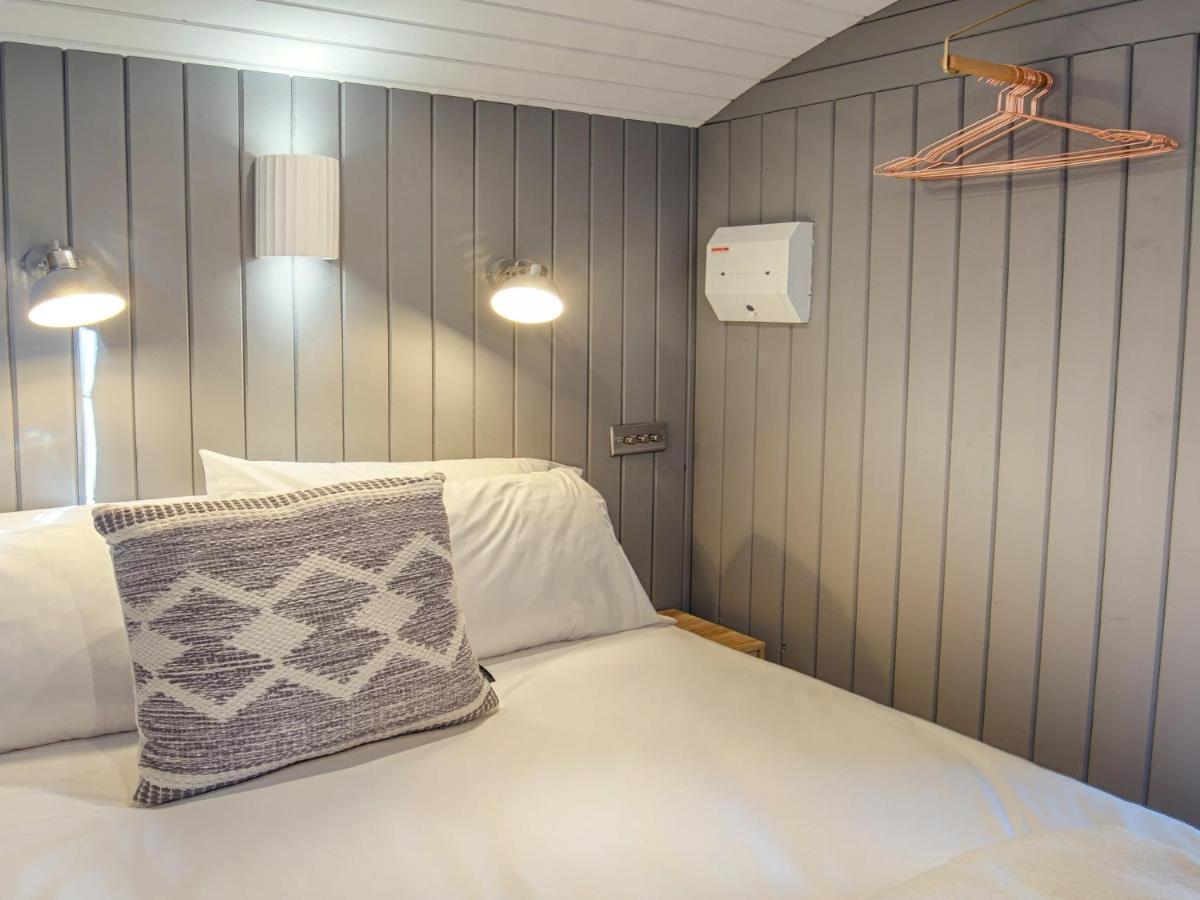 Pass The Keys Whitstable Shepherds Hut Minutes From The Harbour Villa Ngoại thất bức ảnh